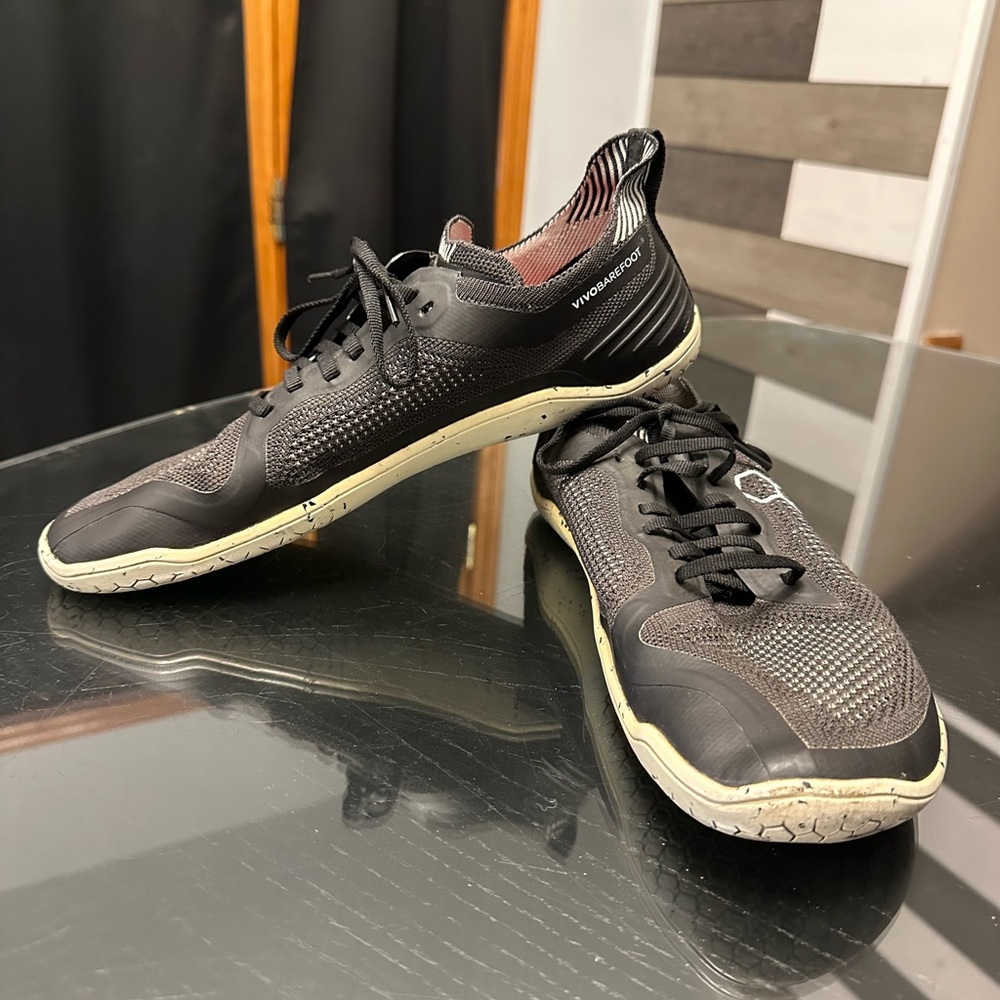 Vivobarefoot Geo Racer
Black Men's Sneaker